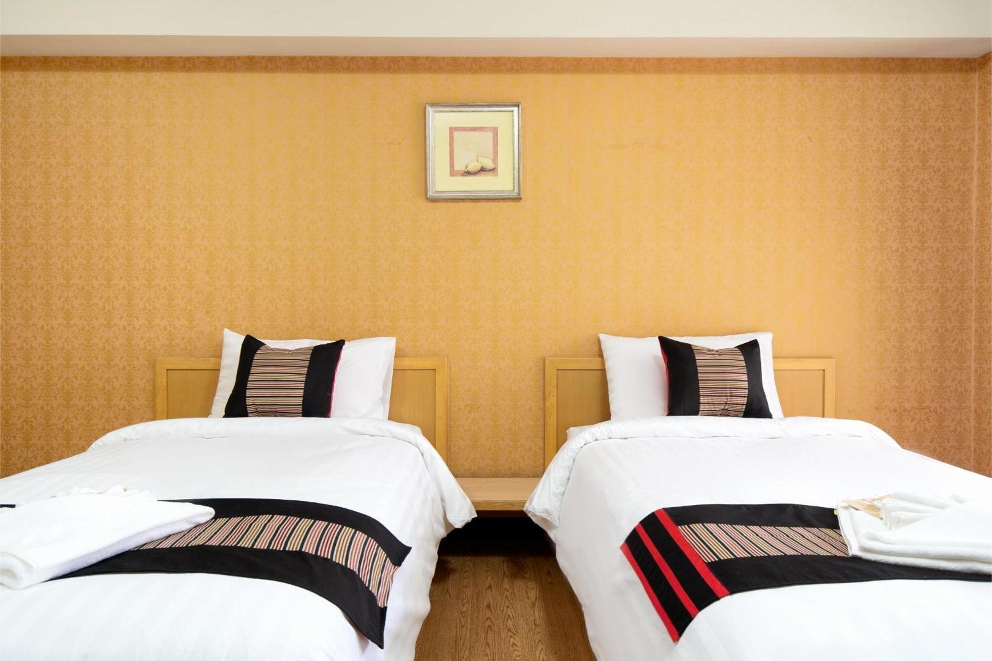 P-Park Hotel Bangkok Exterior photo