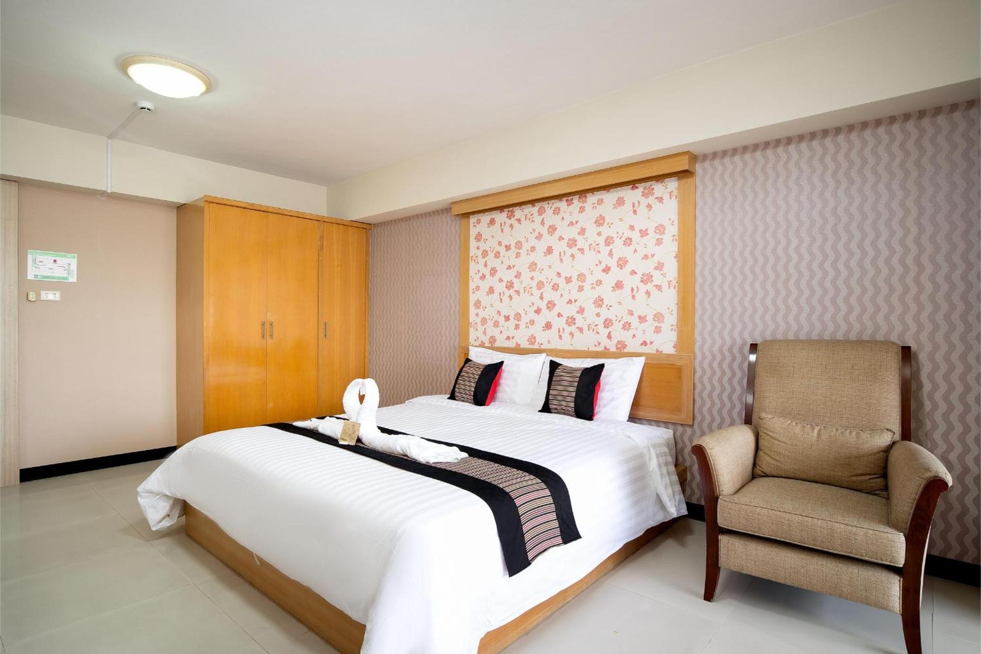 P-Park Hotel Bangkok Exterior photo