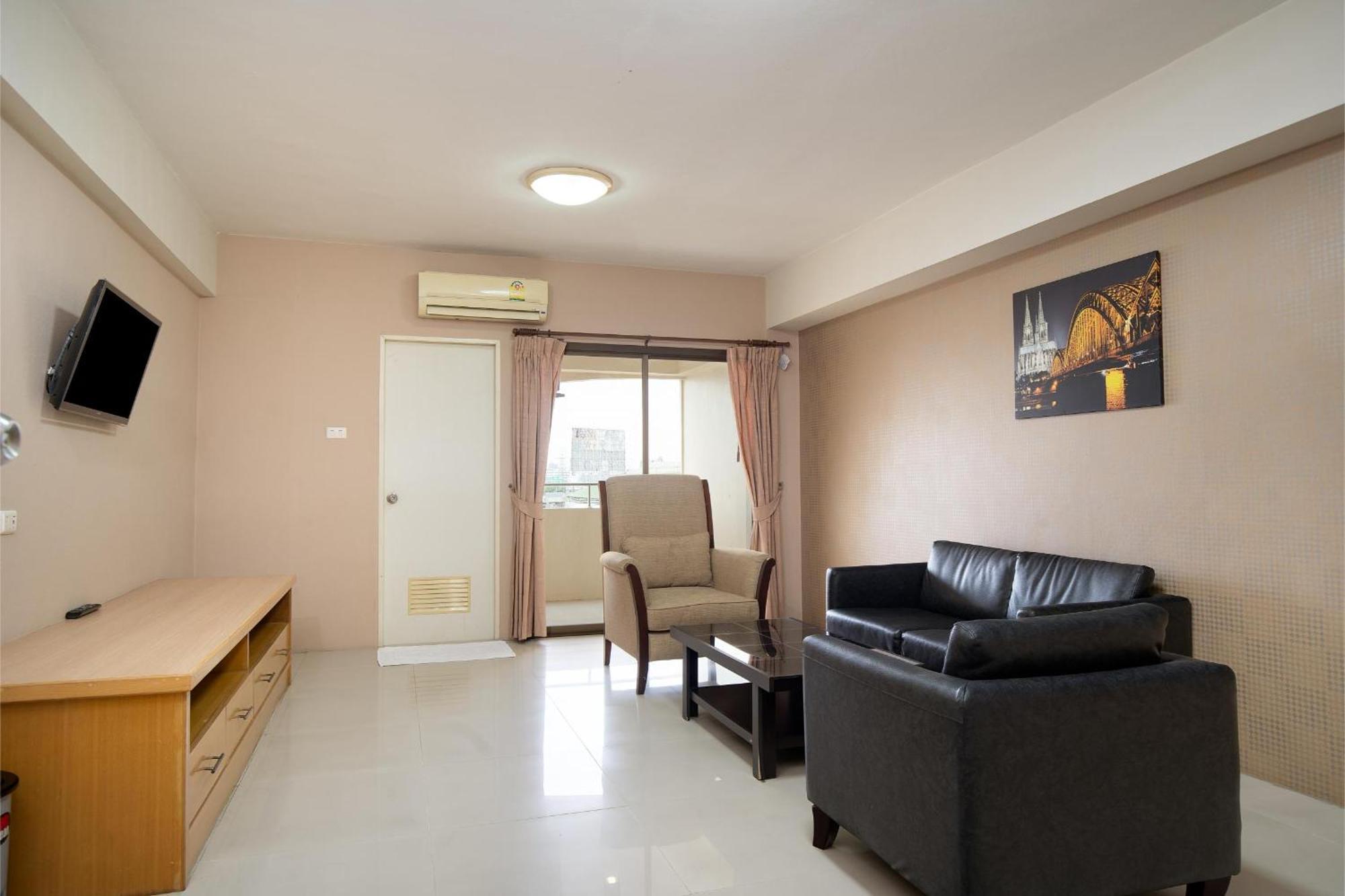 P-Park Hotel Bangkok Exterior photo