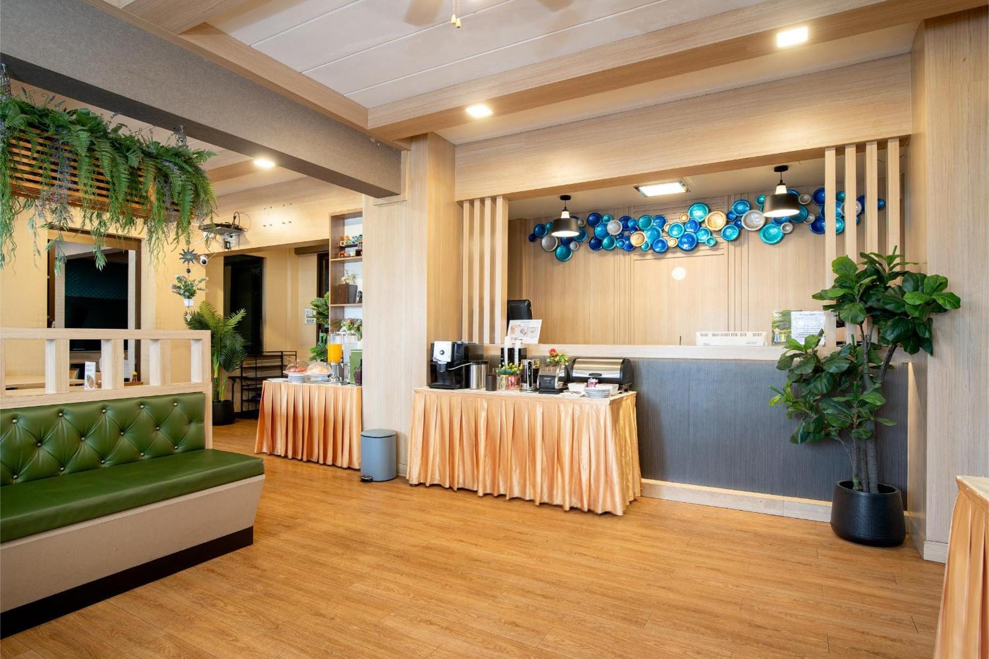 P-Park Hotel Bangkok Exterior photo