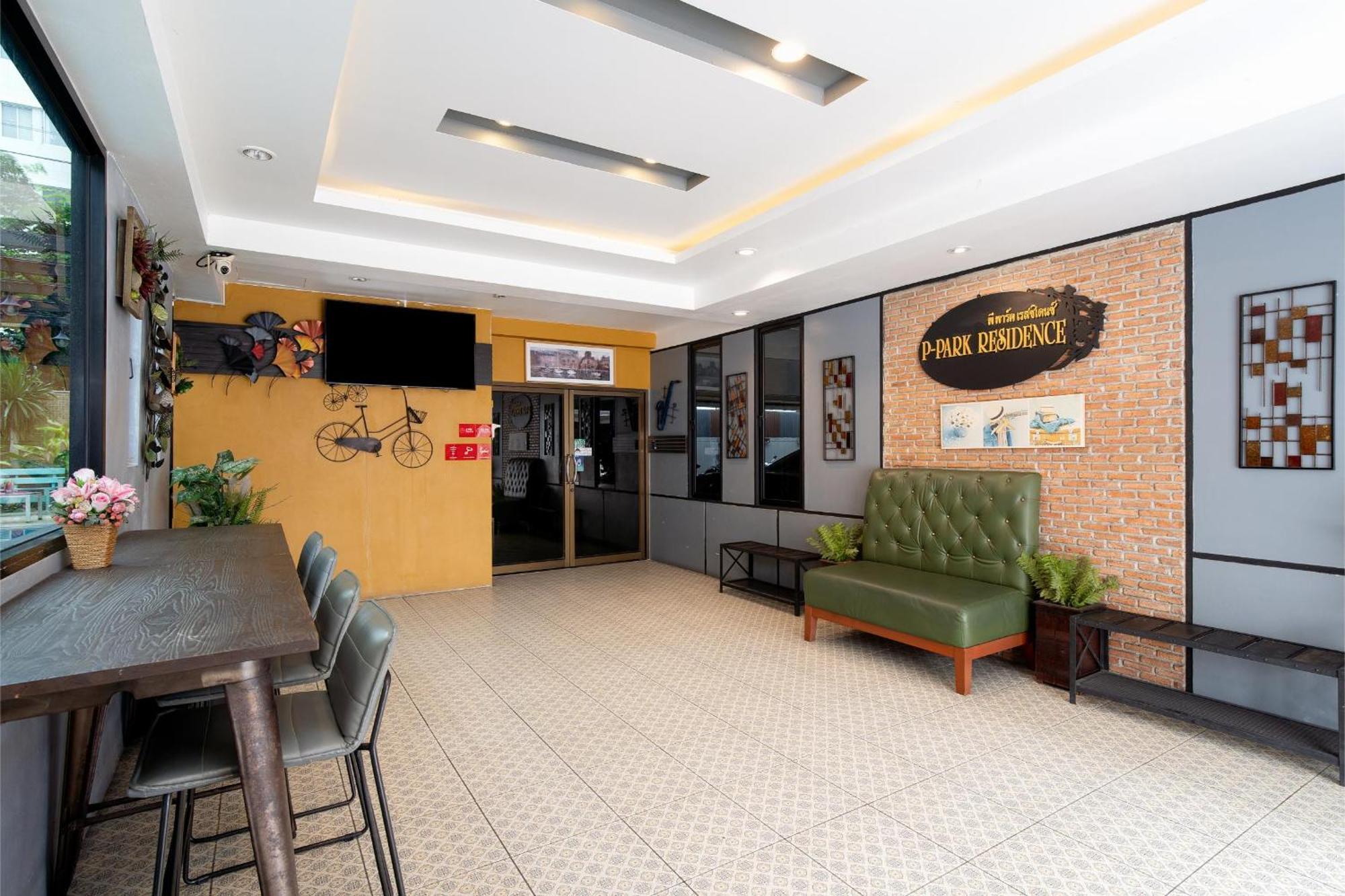 P-Park Hotel Bangkok Exterior photo