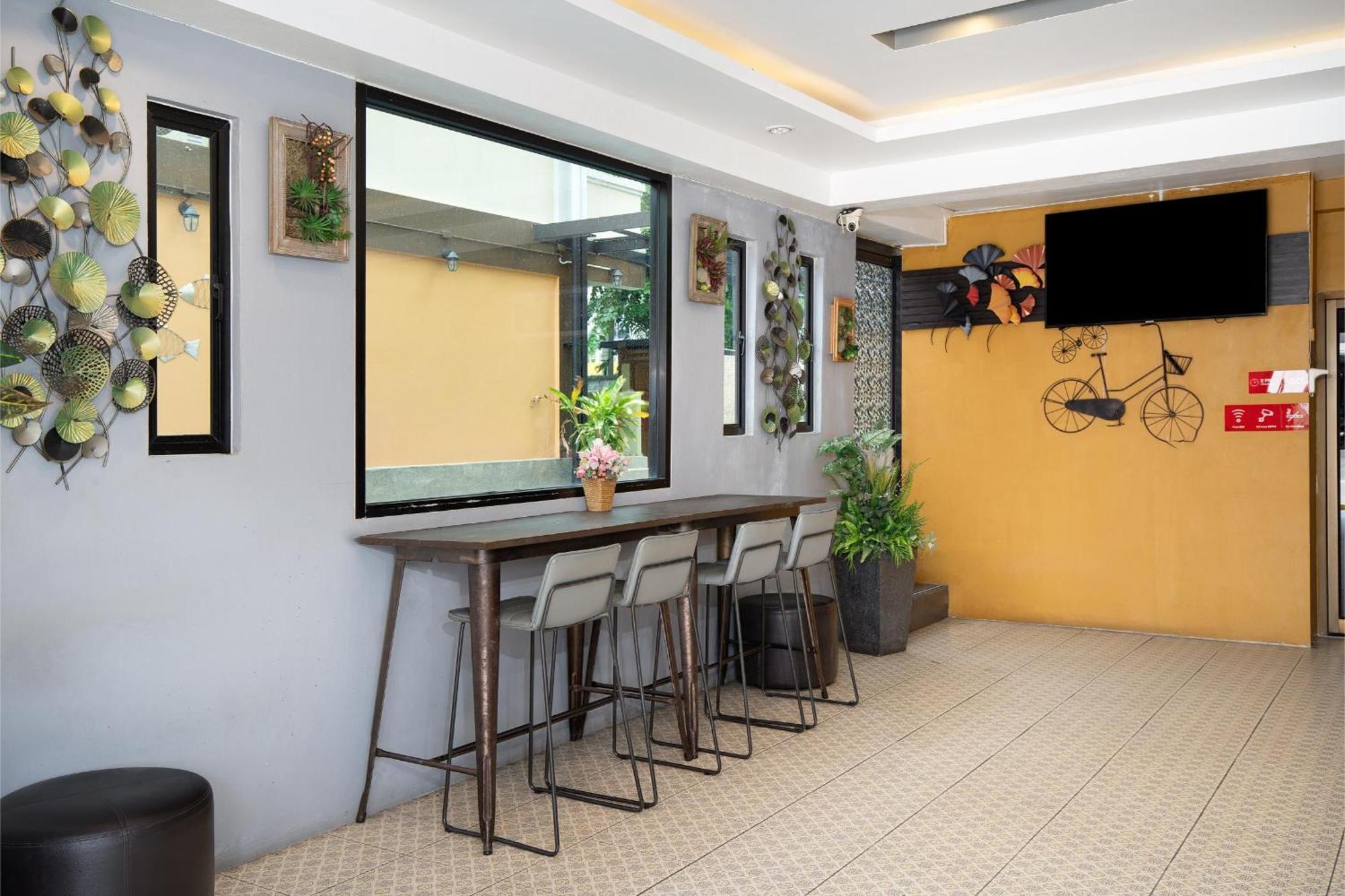 P-Park Hotel Bangkok Exterior photo